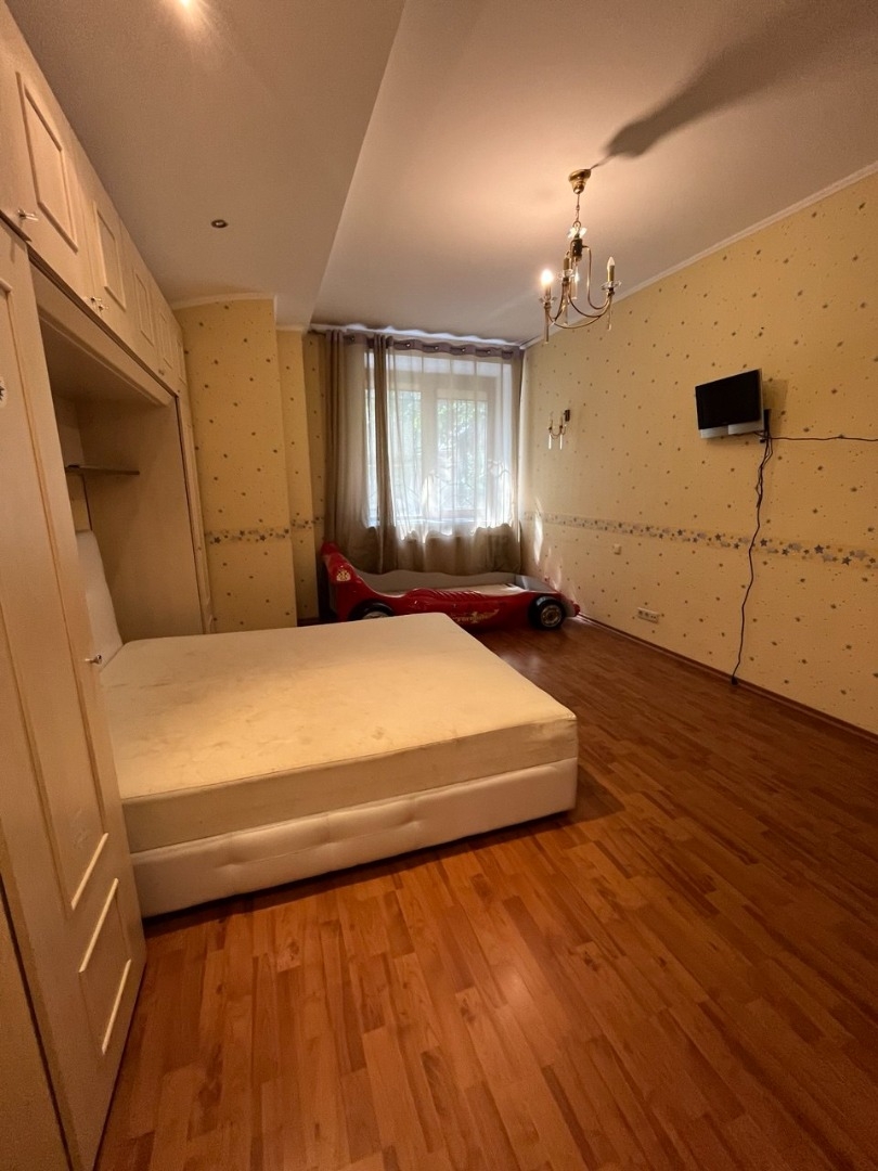 продажа трехкомнатной квартиры номер A-174709 в Приморском районе, фото номер 18